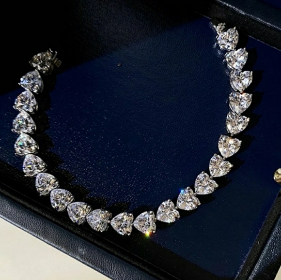 SALE!!! Stunning 30 ct Heart Cut Tennis Bracelet - Picture 5 of 16